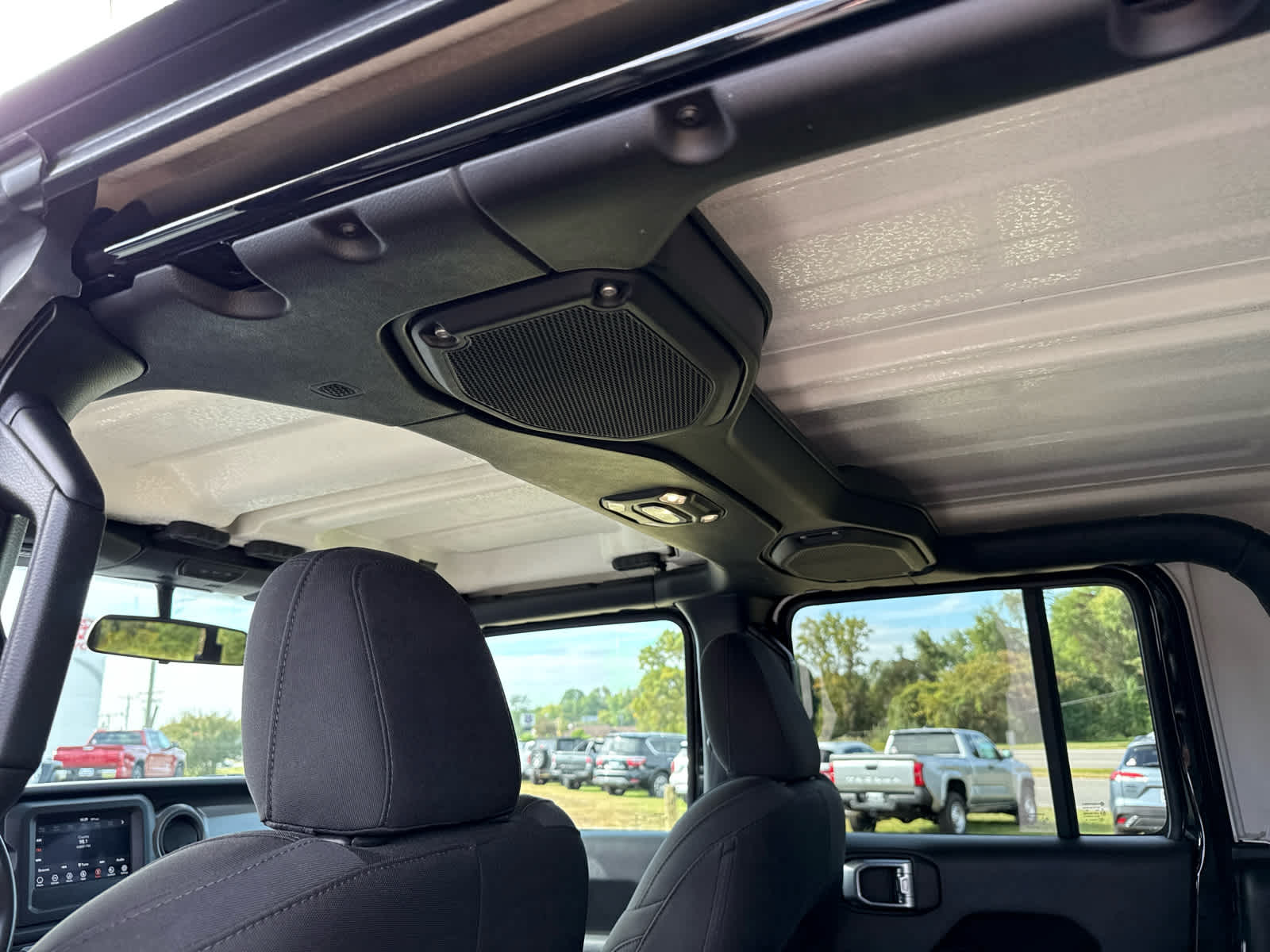 2022 Jeep Gladiator Sport S