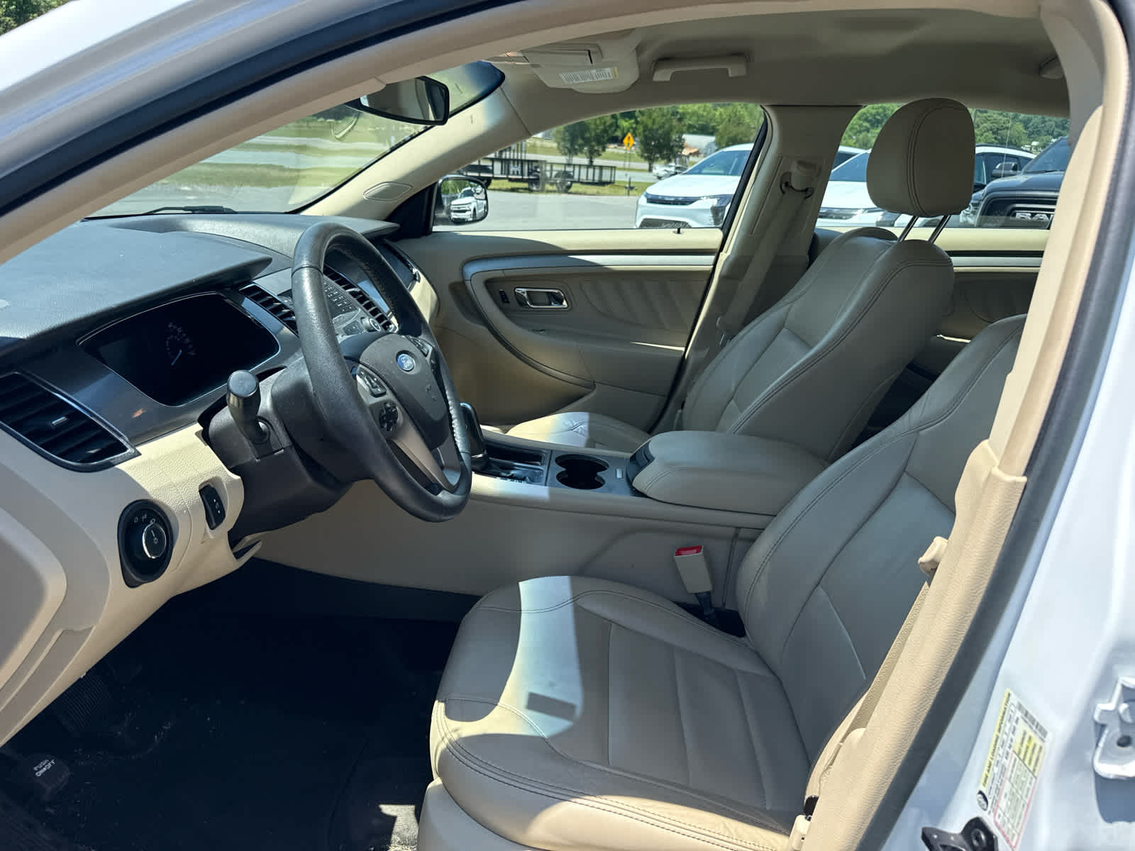 2018 Ford Taurus SEL