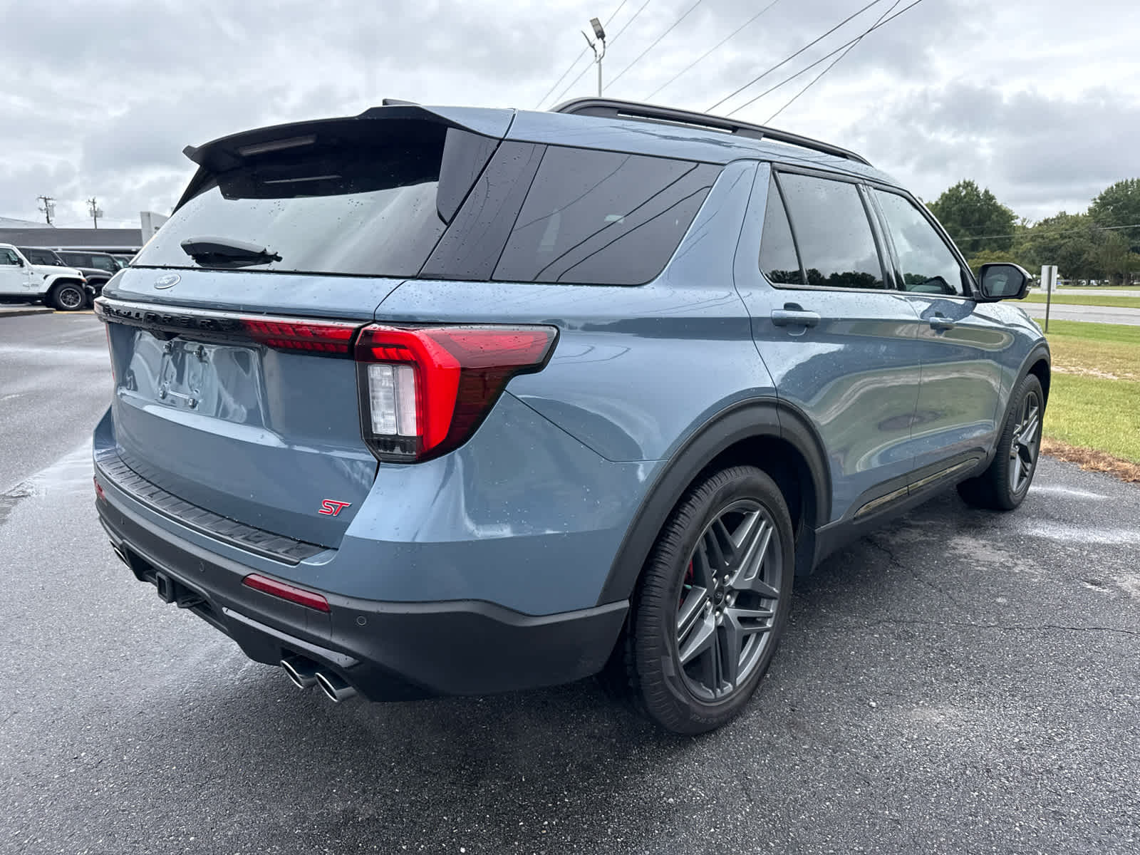 2025 Ford Explorer ST