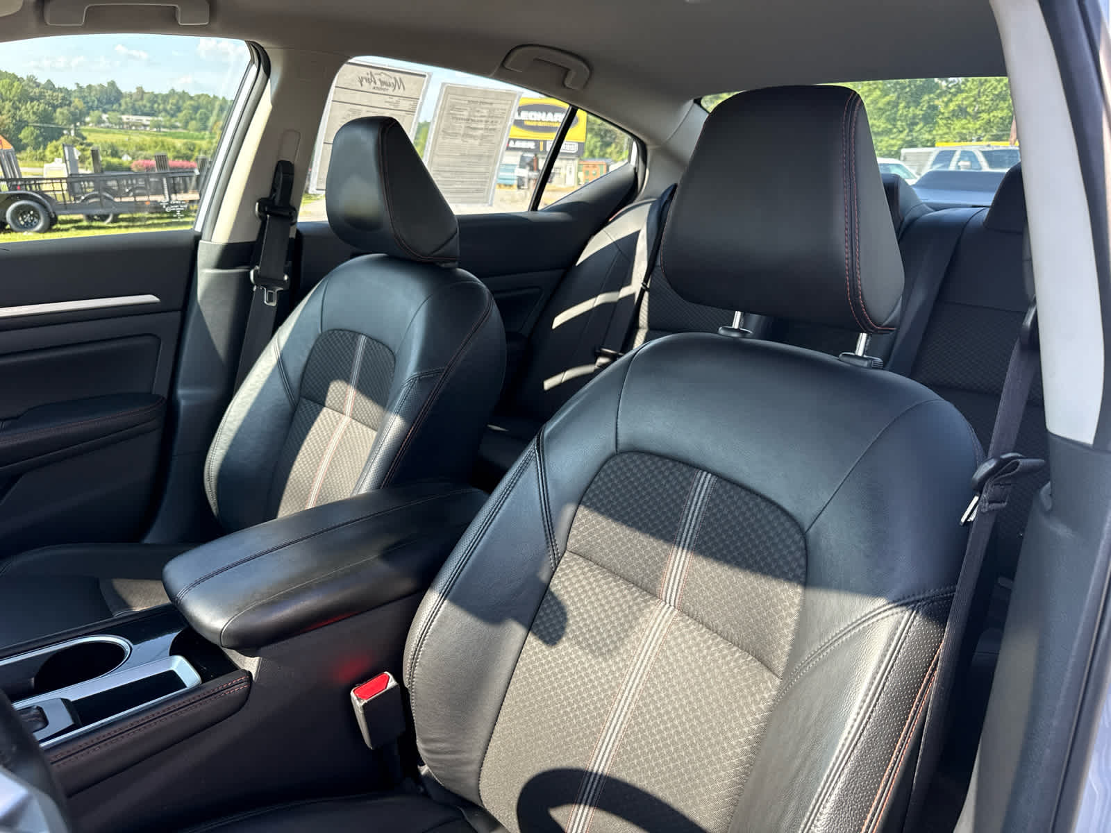 2025 Nissan Altima SR