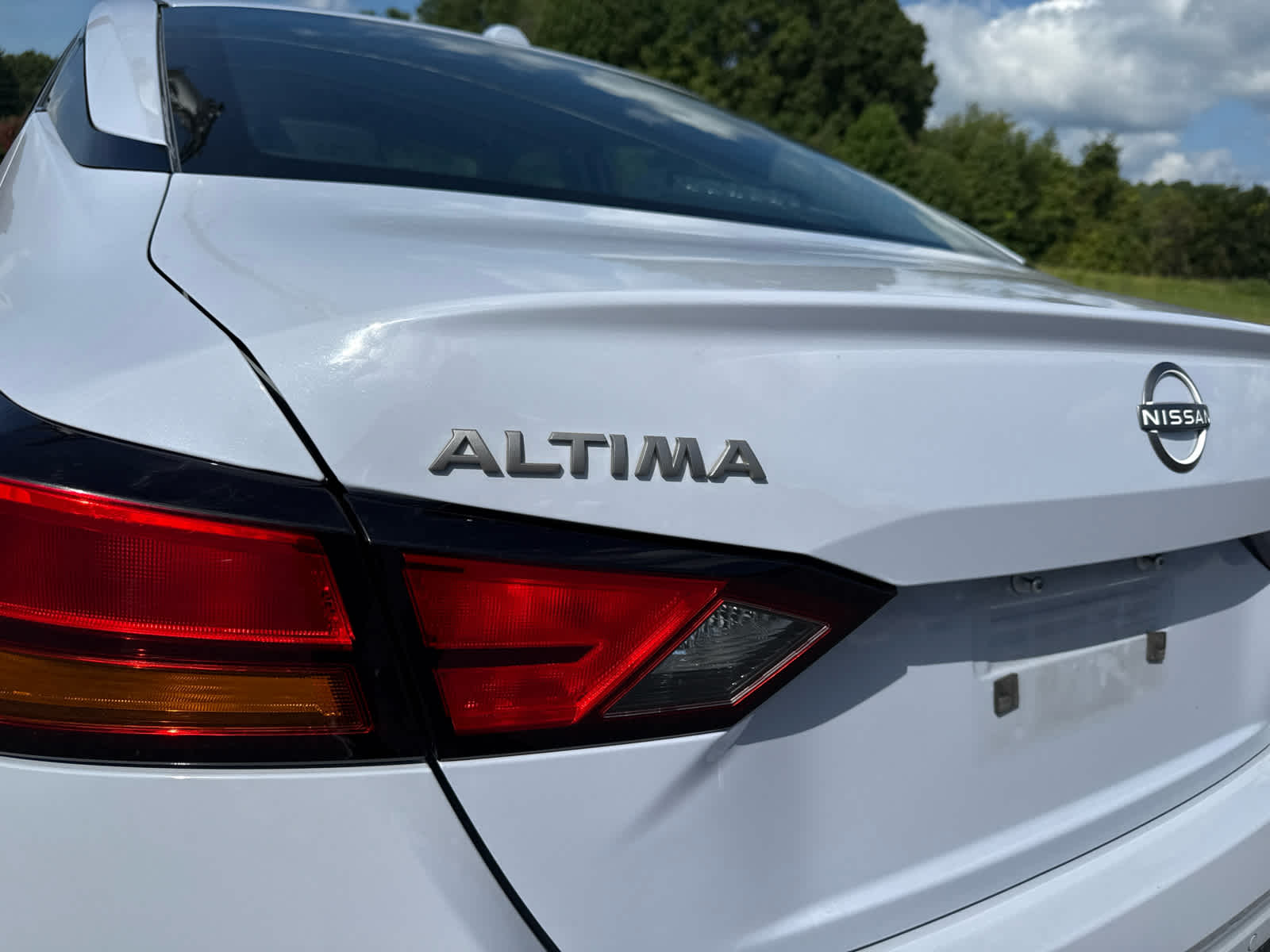 2025 Nissan Altima SR