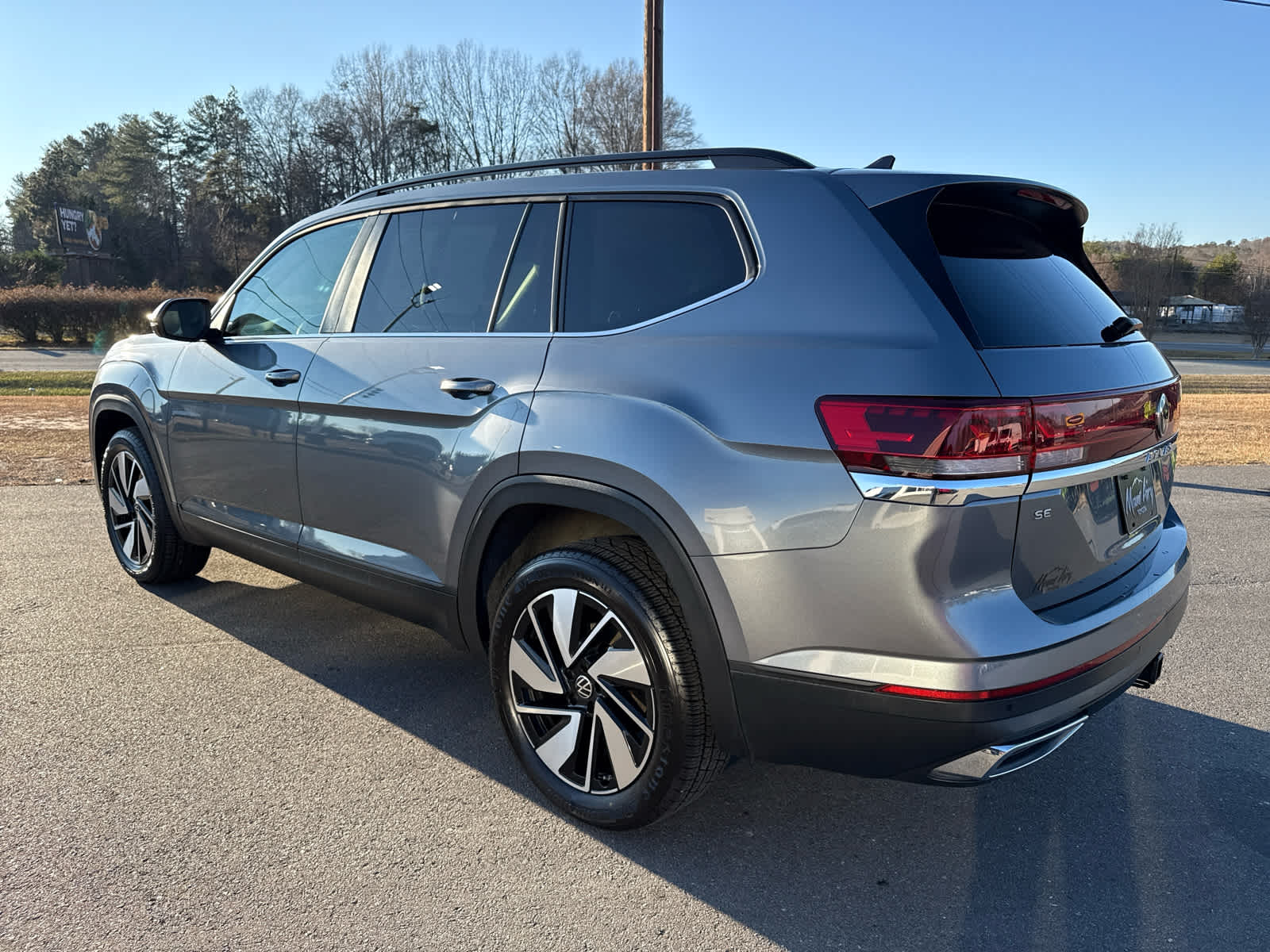 2024 Volkswagen Atlas 2.0T SE w/Technology