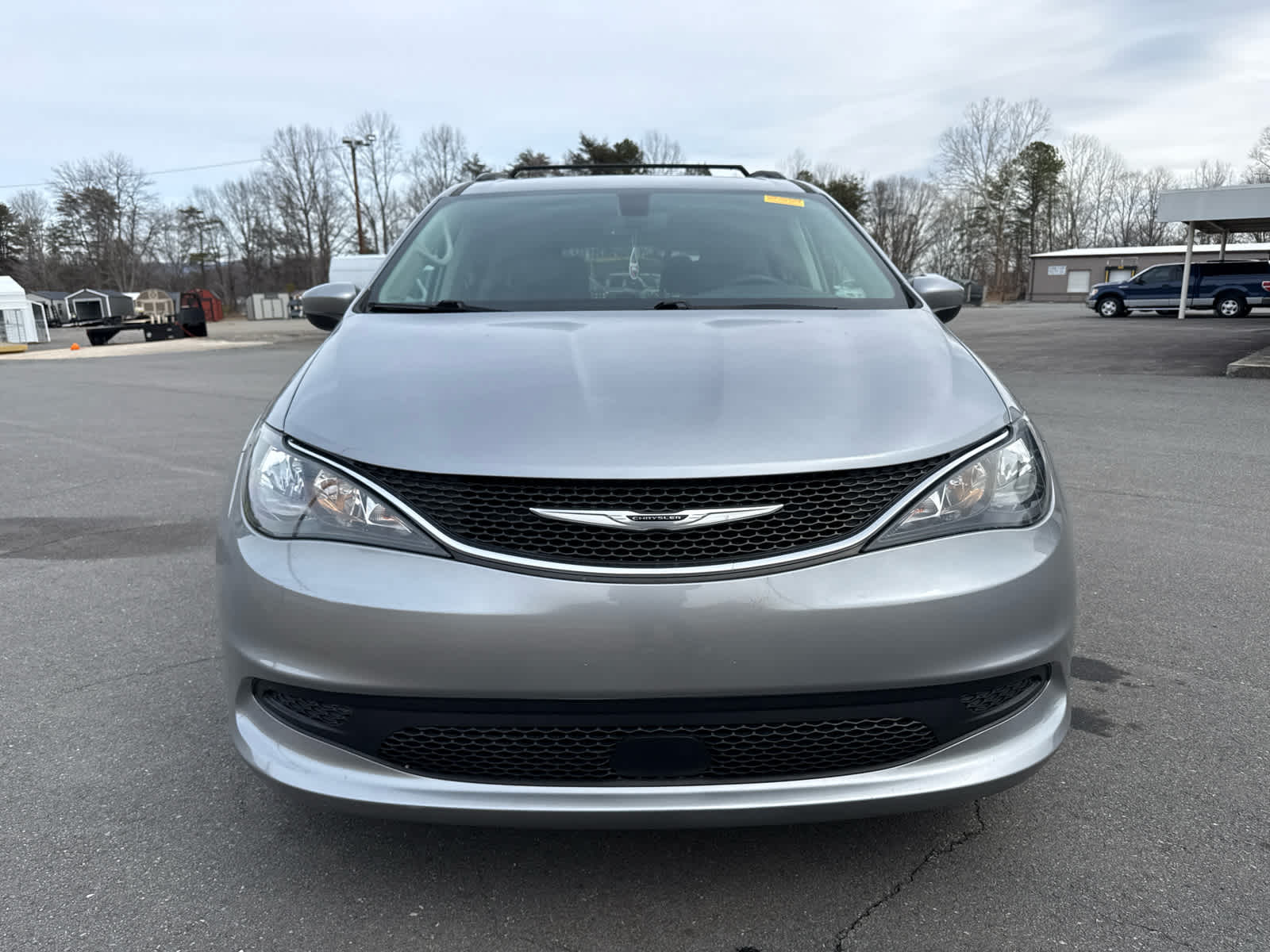 2021 Chrysler Voyager LXI