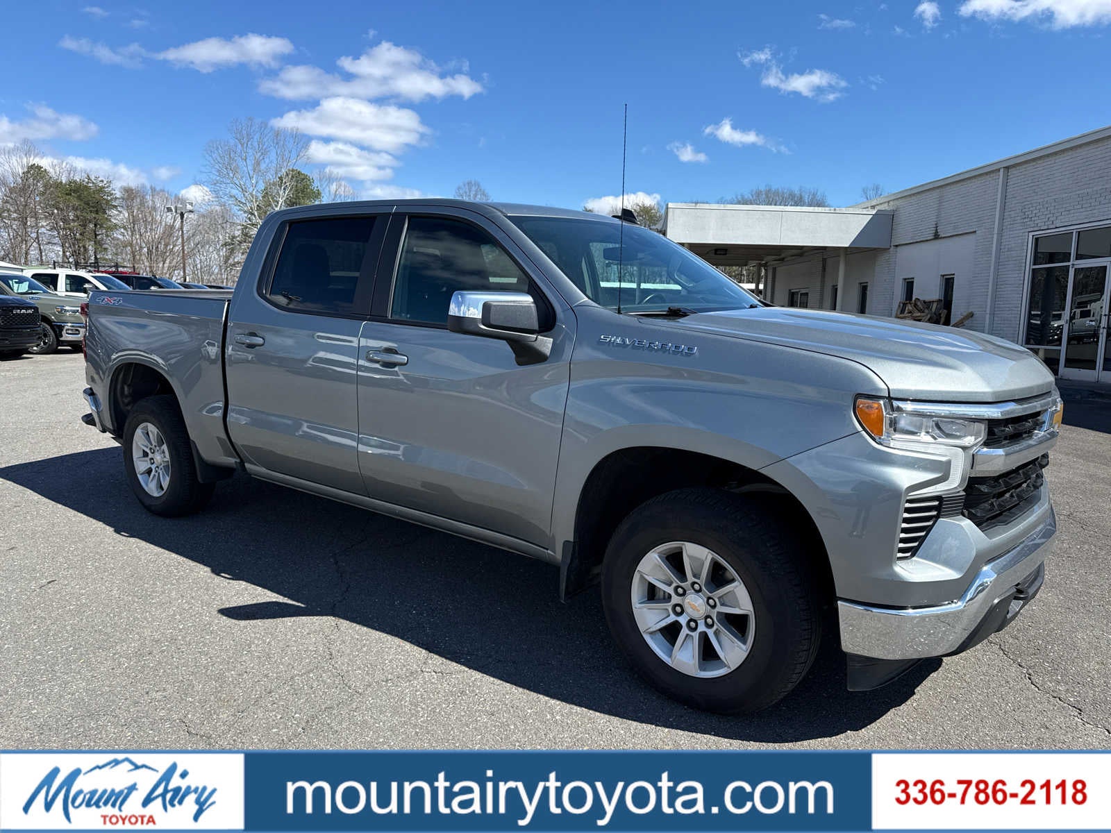 2025 Chevrolet Silverado 1500 LT