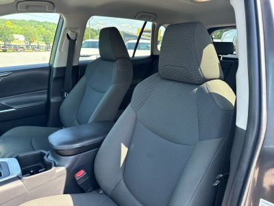 2022 Toyota RAV4 LE