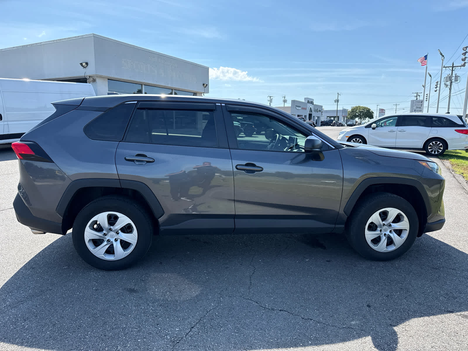 2023 Toyota RAV4 LE