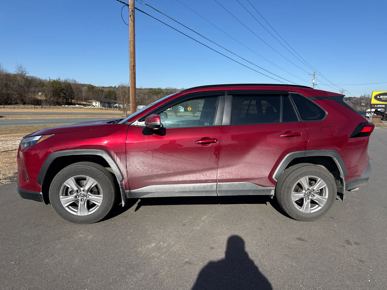 2023 Toyota RAV4 XLE