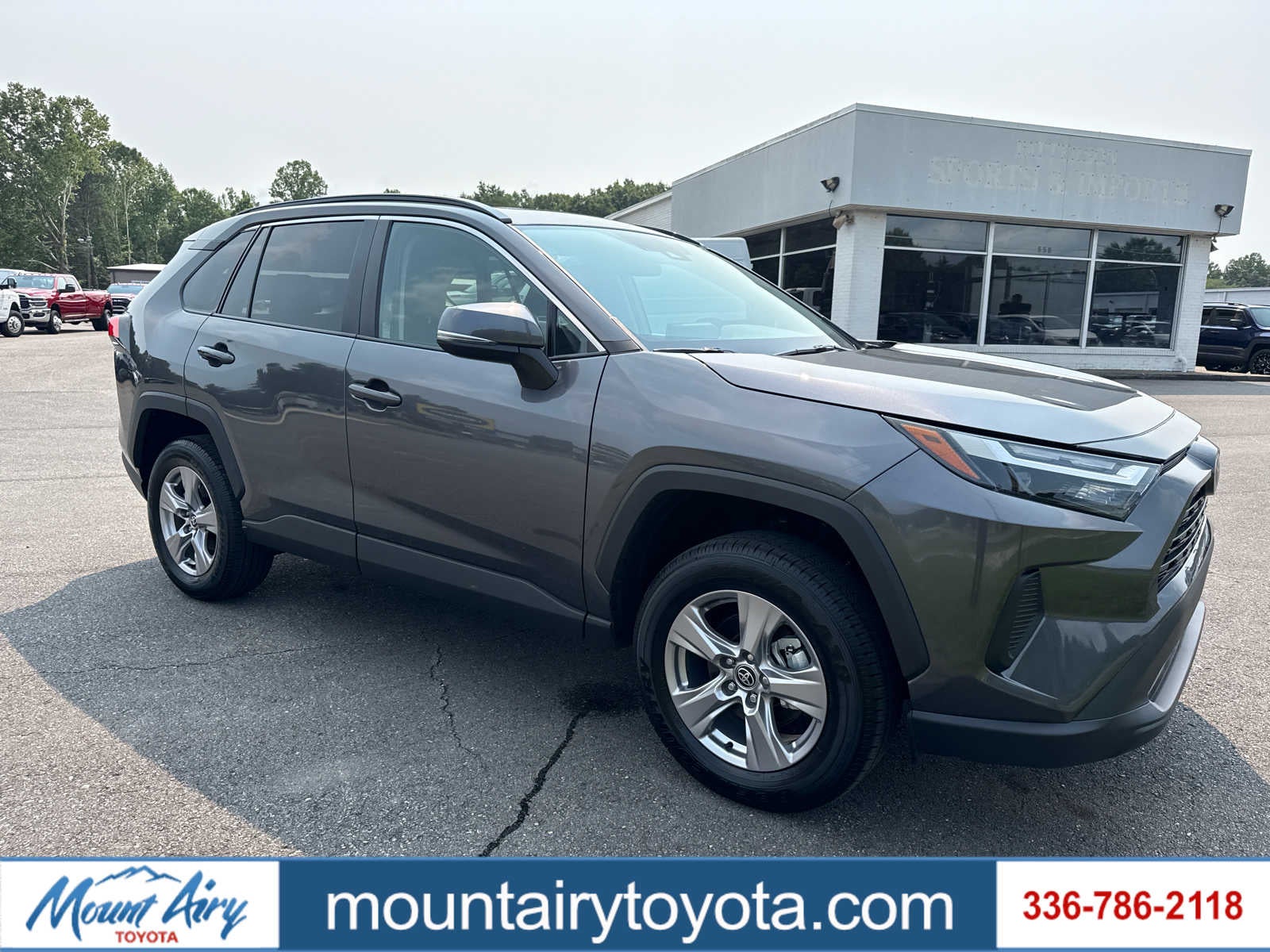 2025 Toyota RAV4 XLE