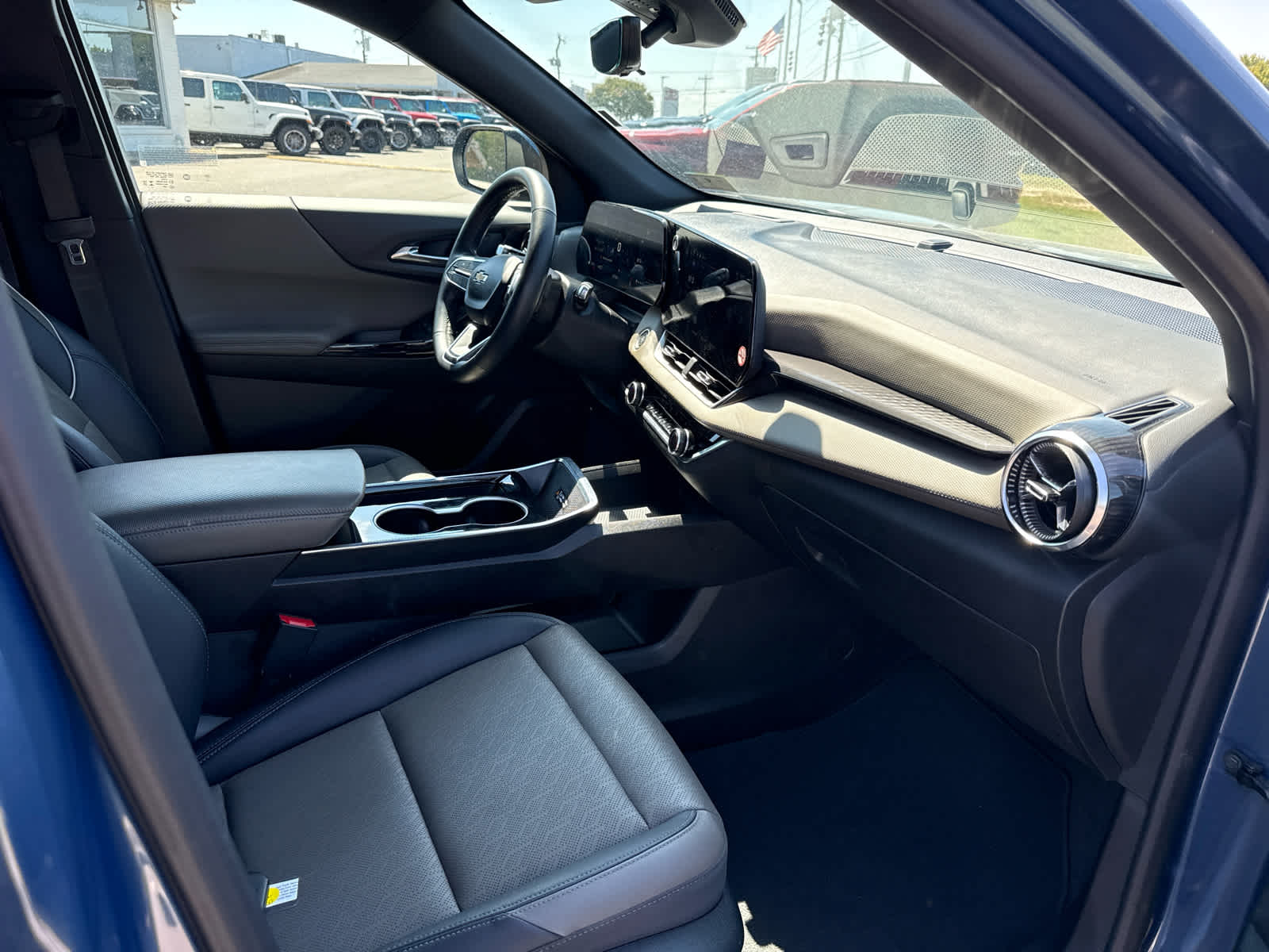 2025 Chevrolet Equinox AWD LT
