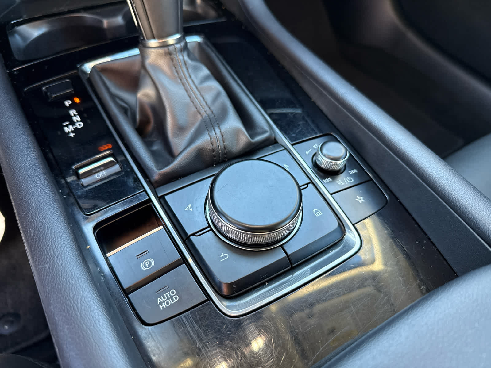 2024 Mazda MAZDA3 2.5 S Preferred