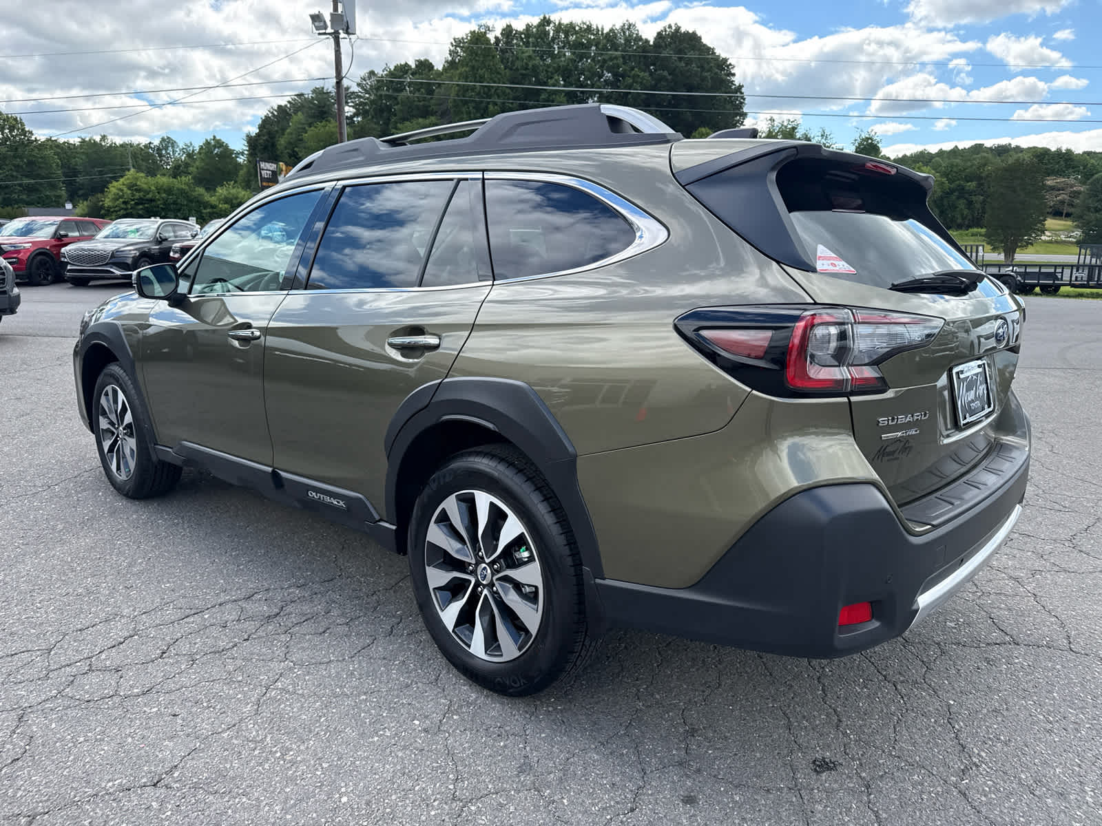 2025 Subaru Outback Touring XT