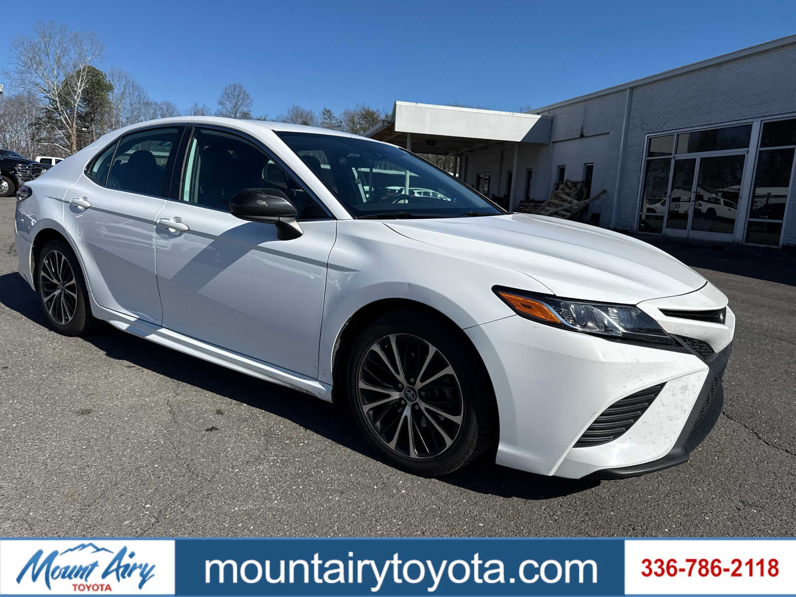 2019 Toyota Camry SE