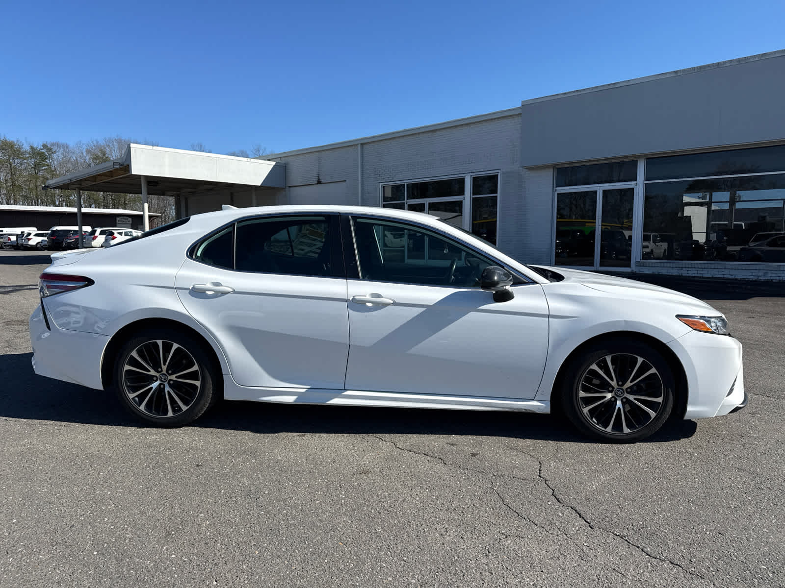 2019 Toyota Camry SE
