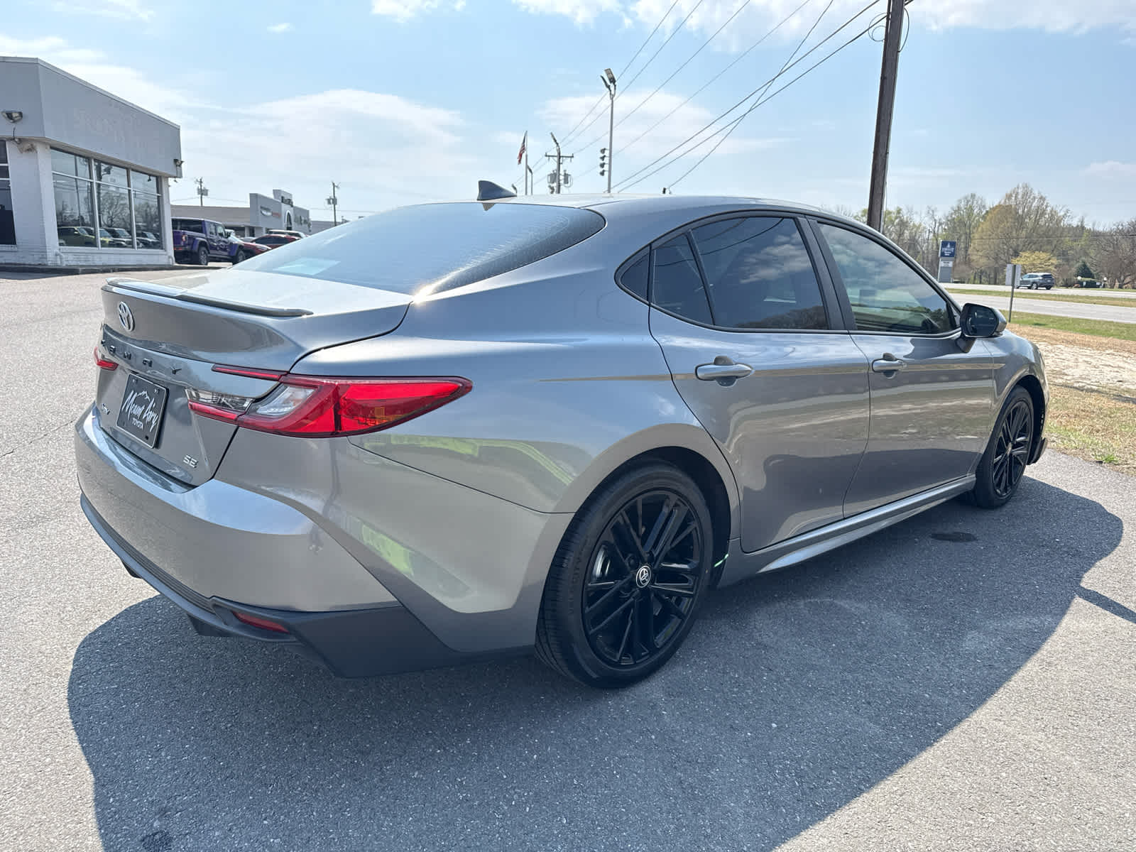 2025 Toyota Camry SE