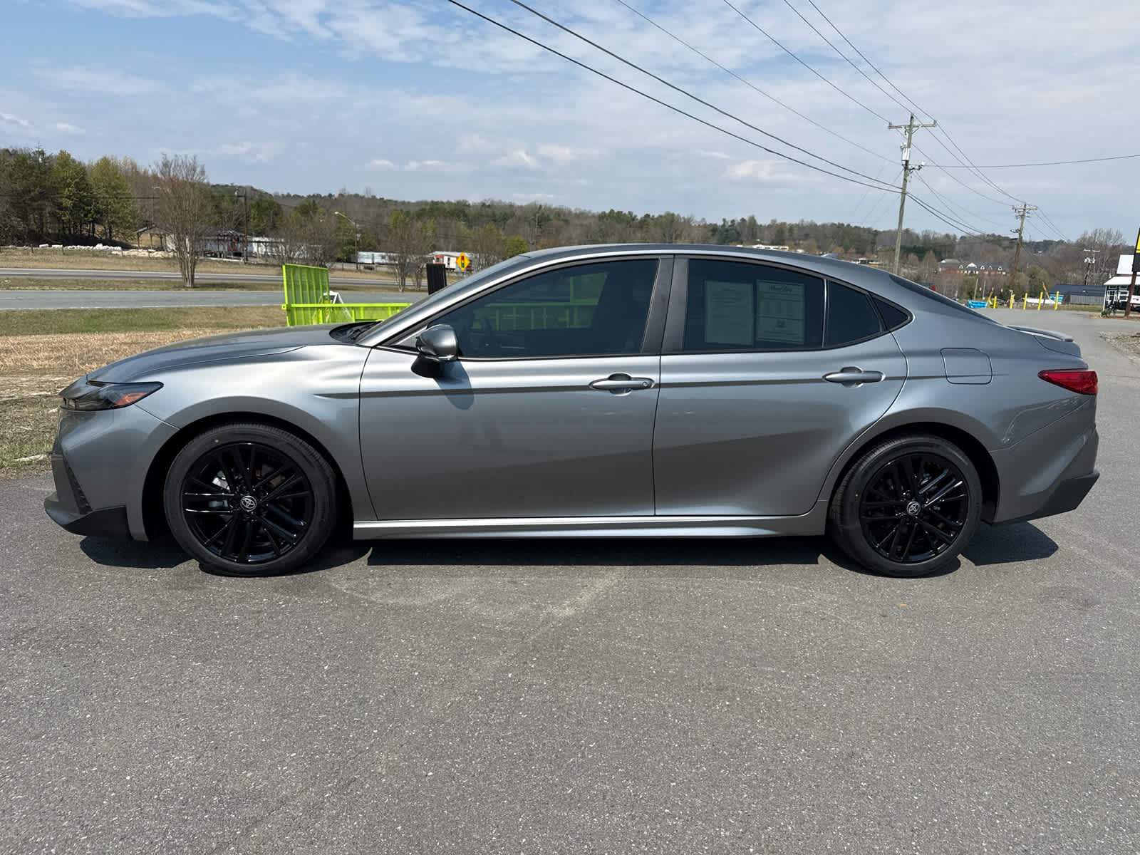 2025 Toyota Camry SE