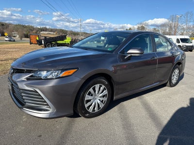 2024 Toyota Camry Hybrid LE