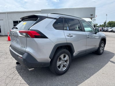 2022 Toyota RAV4 Hybrid XLE