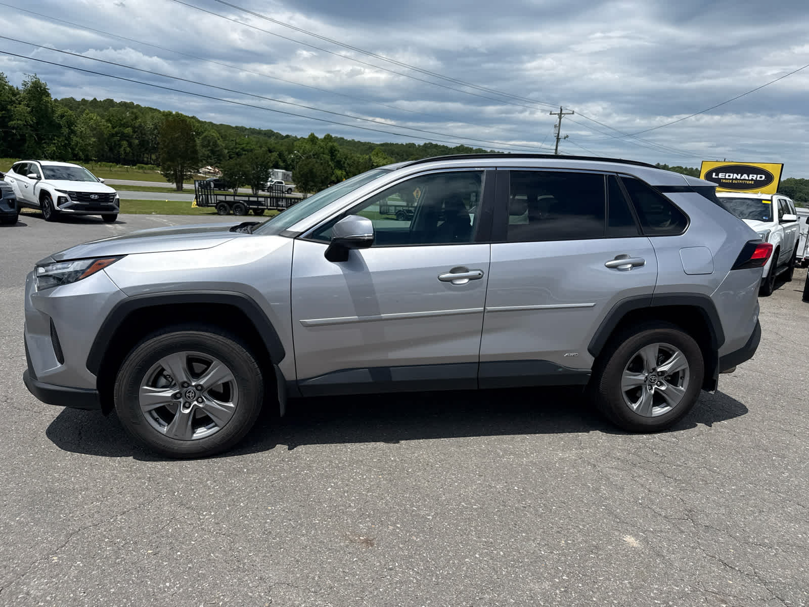2023 Toyota RAV4 Hybrid XLE