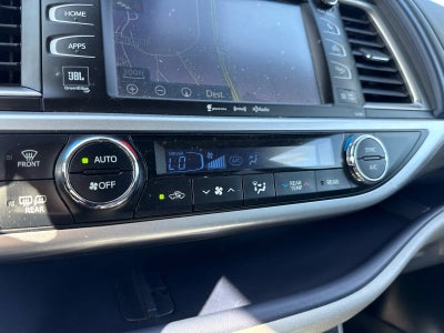 2017 Toyota Highlander Limited