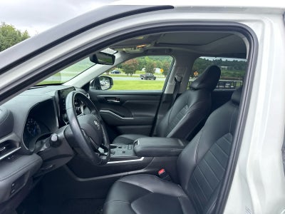 2021 Toyota Highlander Hybrid XLE