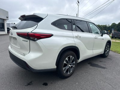 2021 Toyota Highlander Hybrid XLE