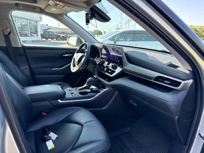 2023 Toyota Highlander XLE