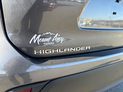 2024 Toyota Highlander XLE