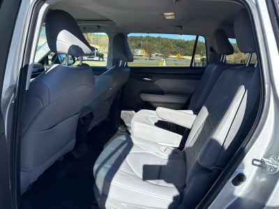 2024 Toyota Highlander XLE