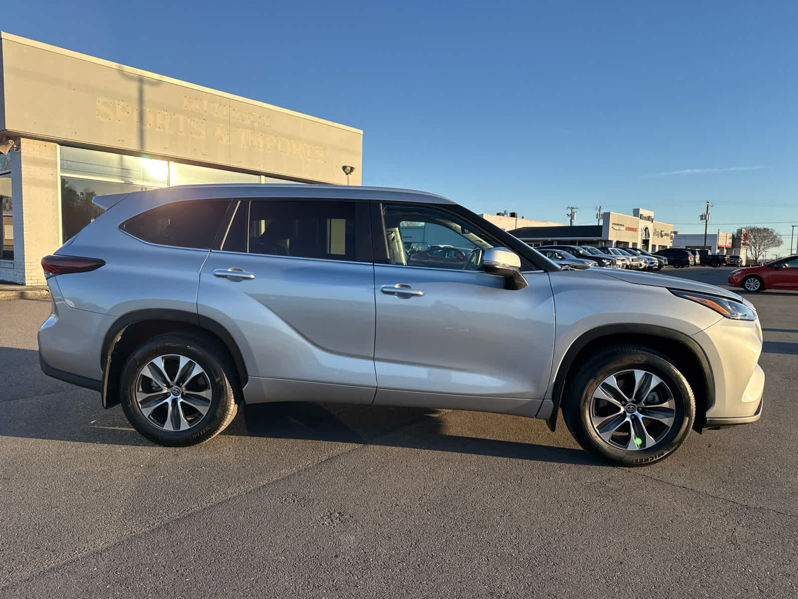 2025 Toyota Highlander XLE