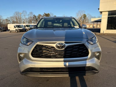 2025 Toyota Highlander XLE