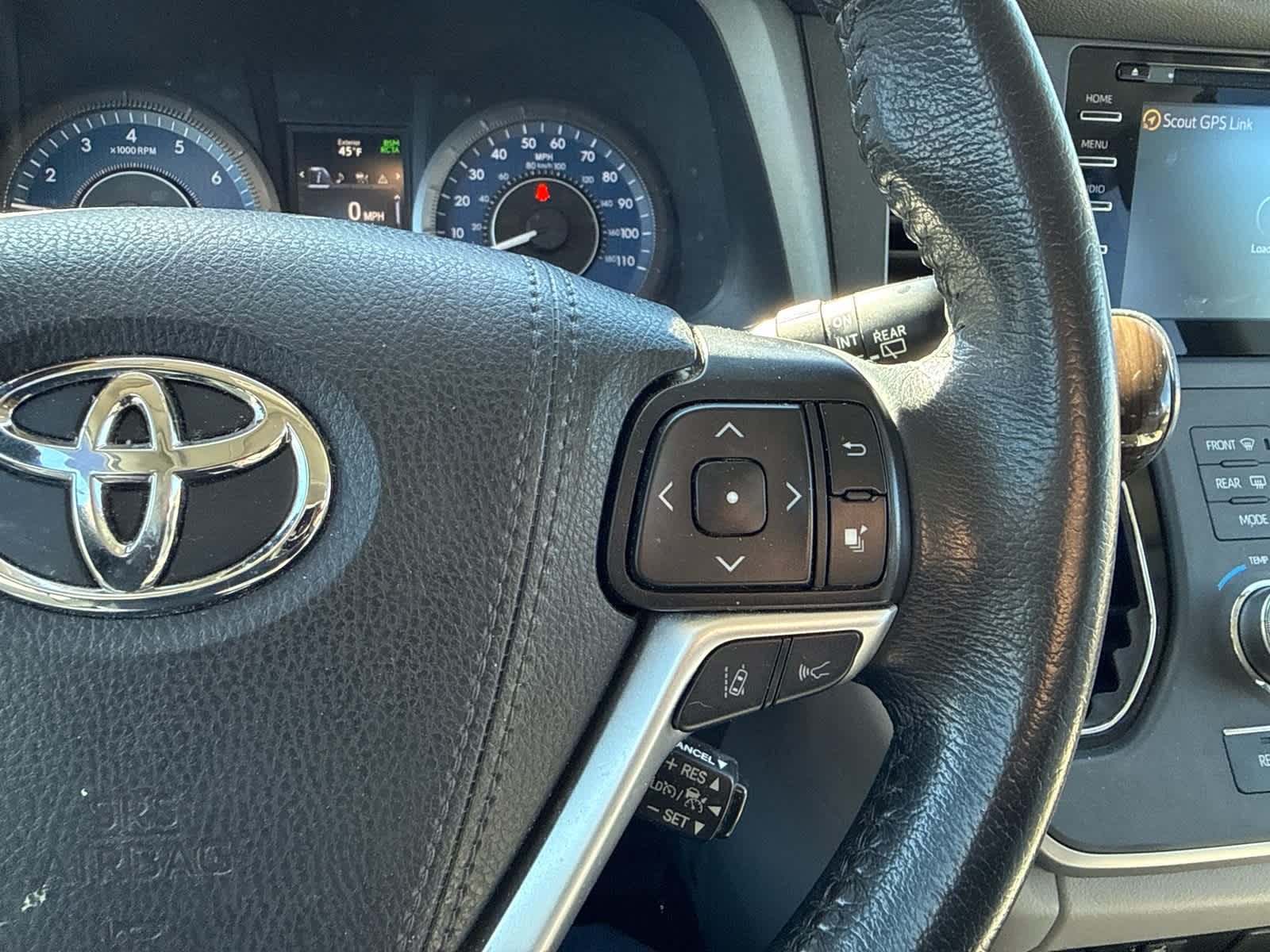 2020 Toyota Sienna XLE