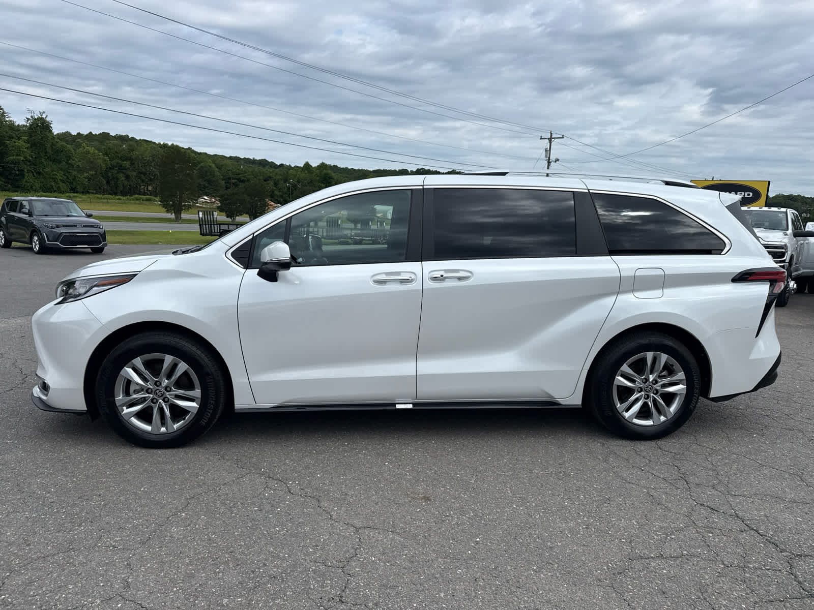 2025 Toyota Sienna Limited