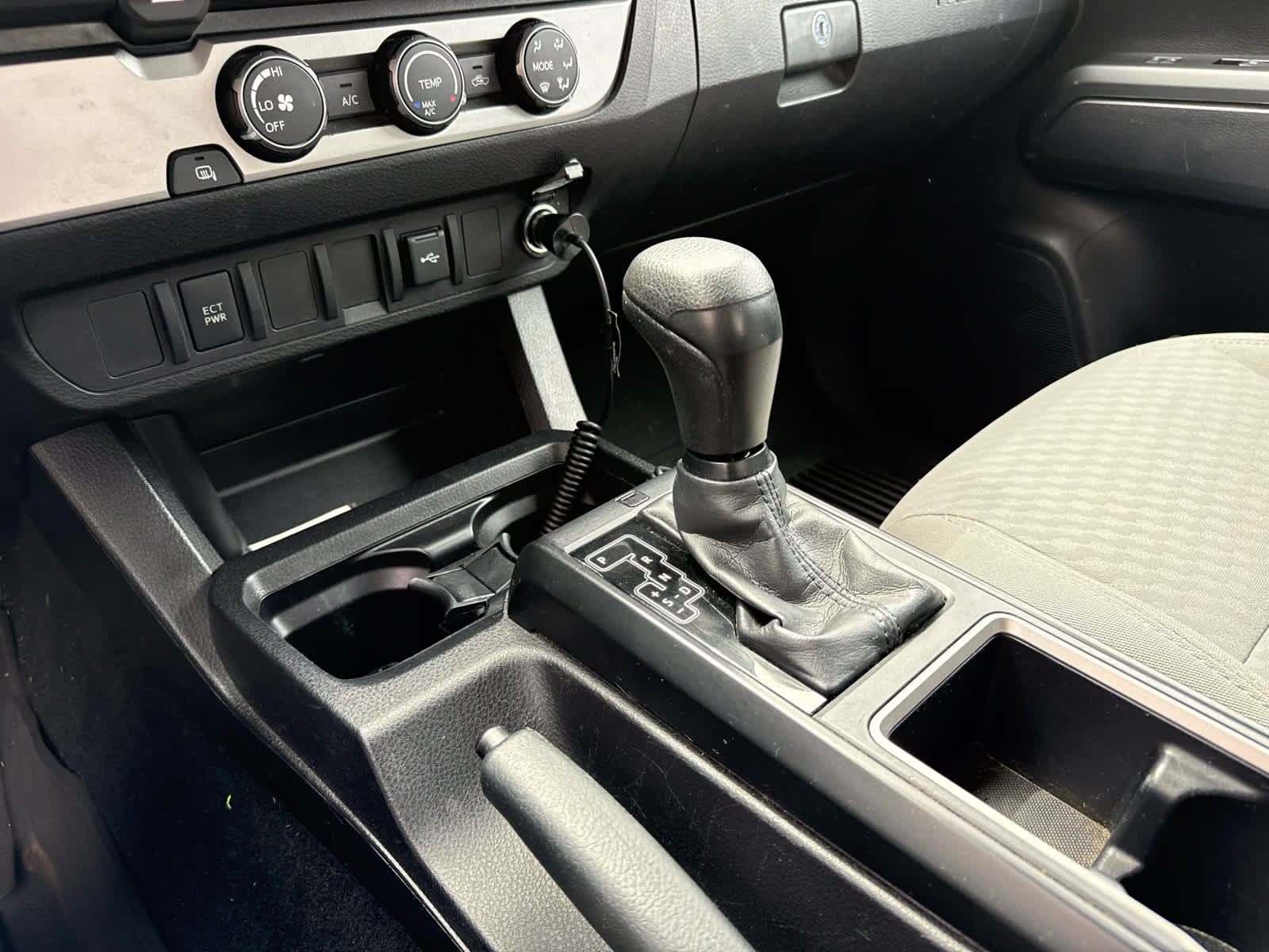 2020 Toyota Tacoma SR