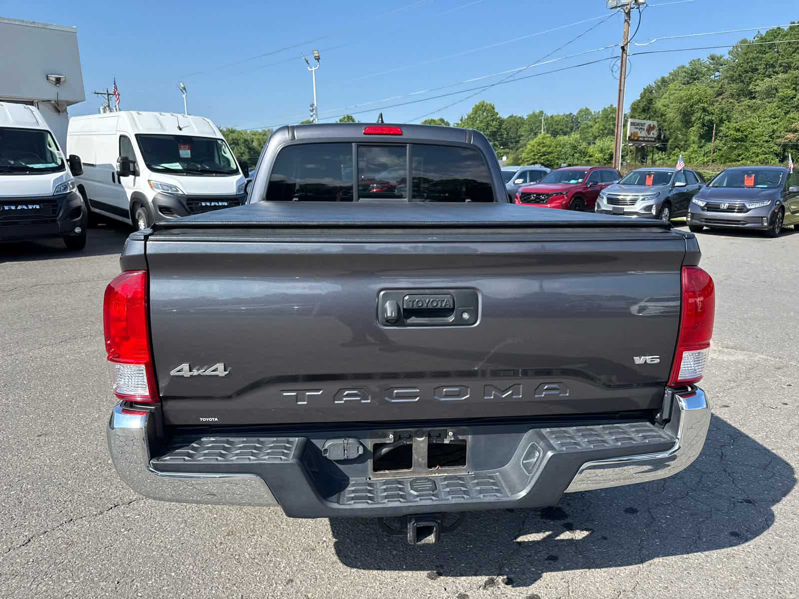 2017 Toyota Tacoma SR5