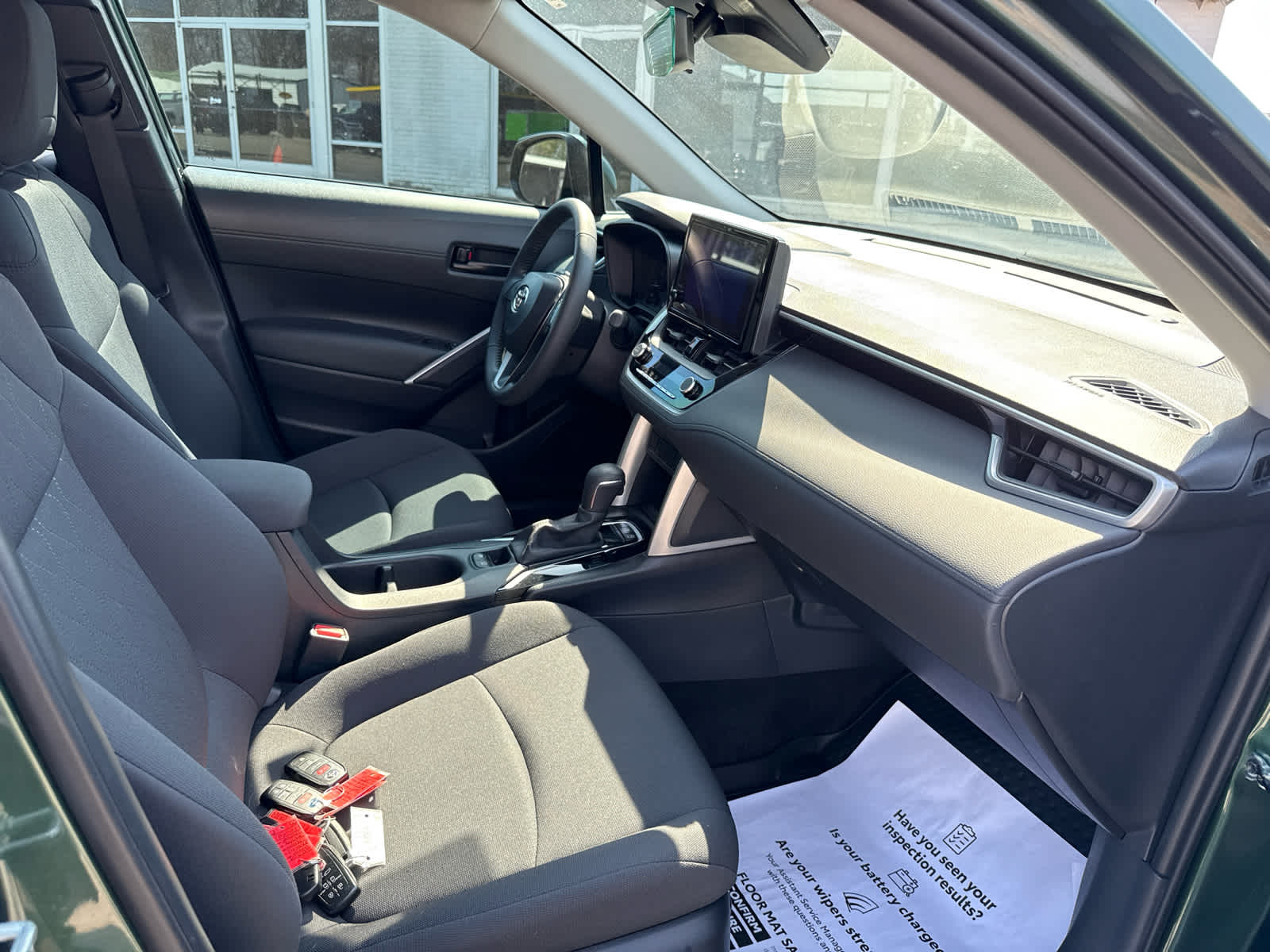 2024 Toyota Corolla Cross LE