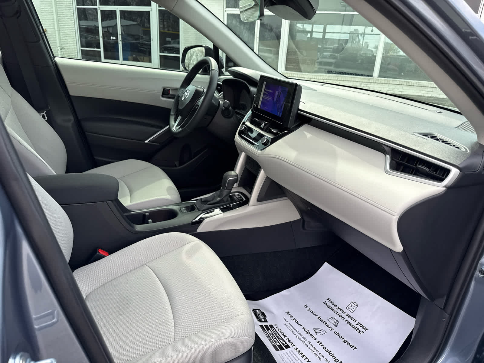 2025 Toyota Corolla Cross LE