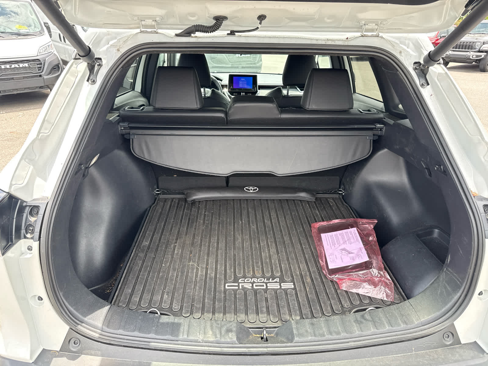2024 Toyota Corolla Cross Hybrid XSE