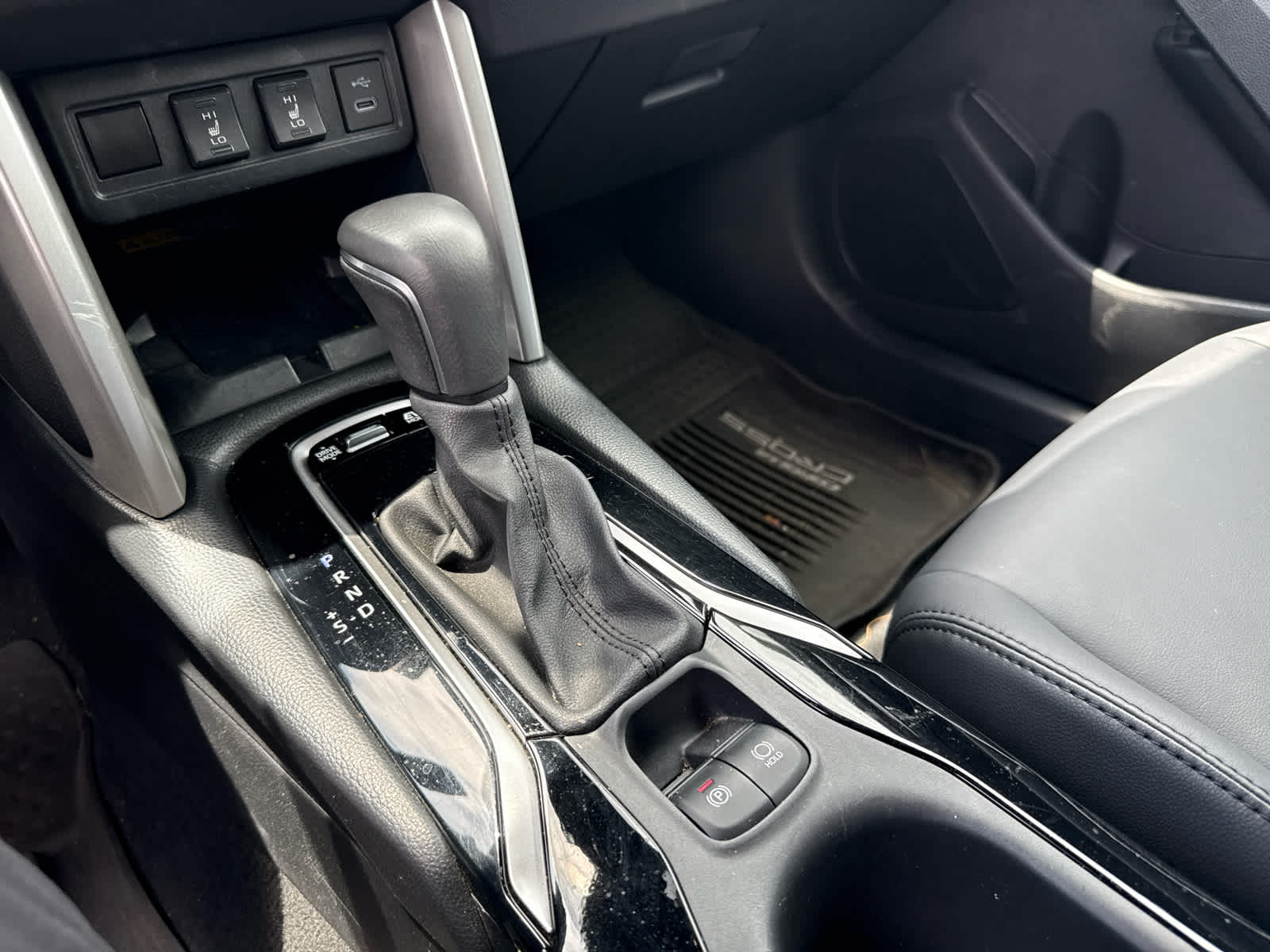 2024 Toyota Corolla Cross Hybrid XSE