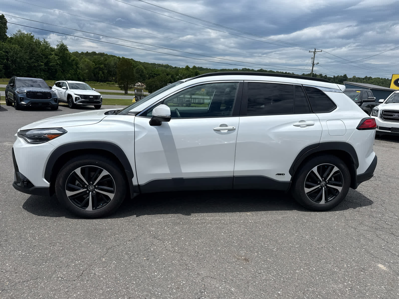 2024 Toyota Corolla Cross Hybrid XSE