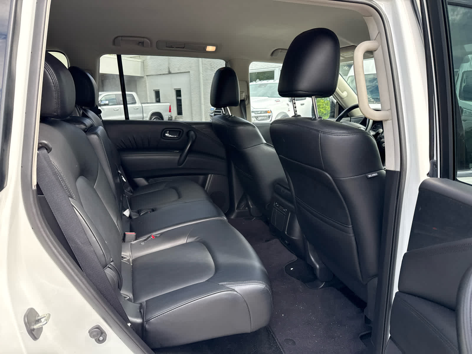 2024 Nissan Armada SV