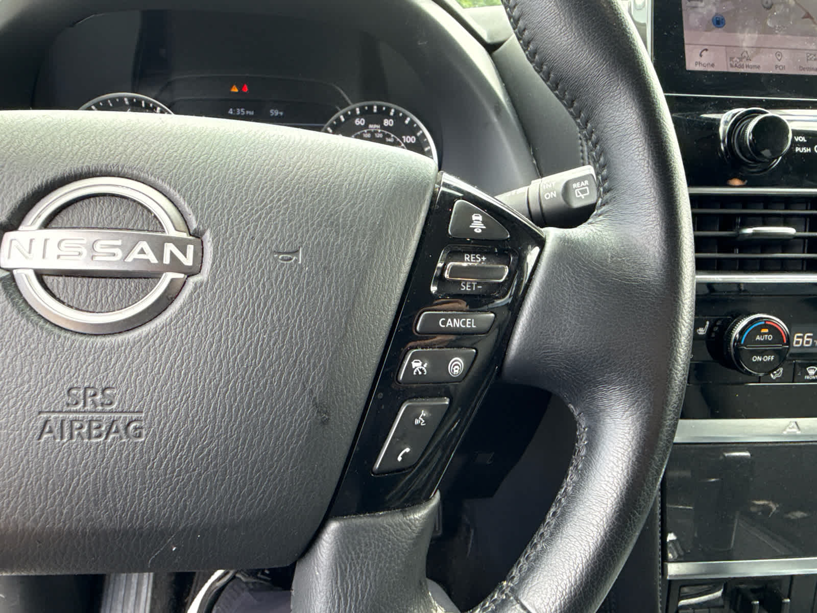 2024 Nissan Armada SV