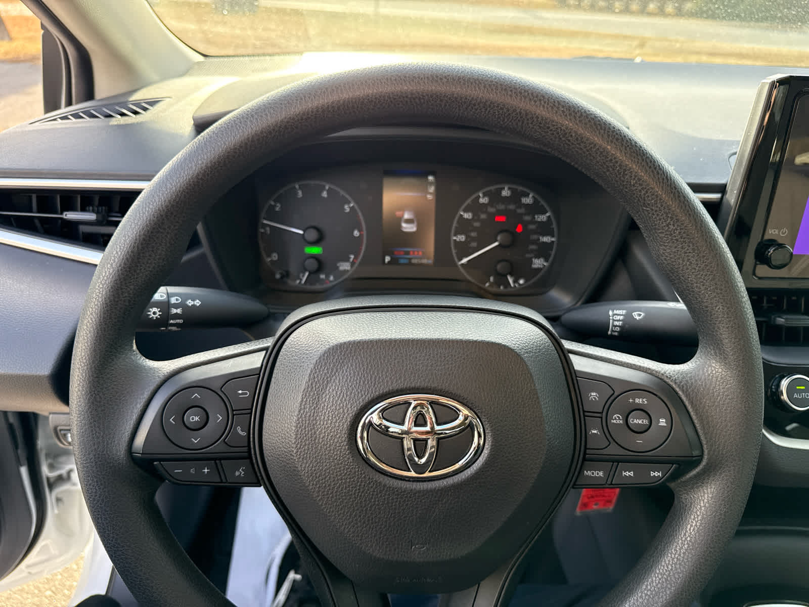2024 Toyota Corolla Hybrid LE