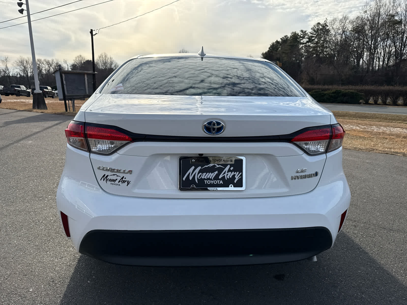 2024 Toyota Corolla Hybrid LE