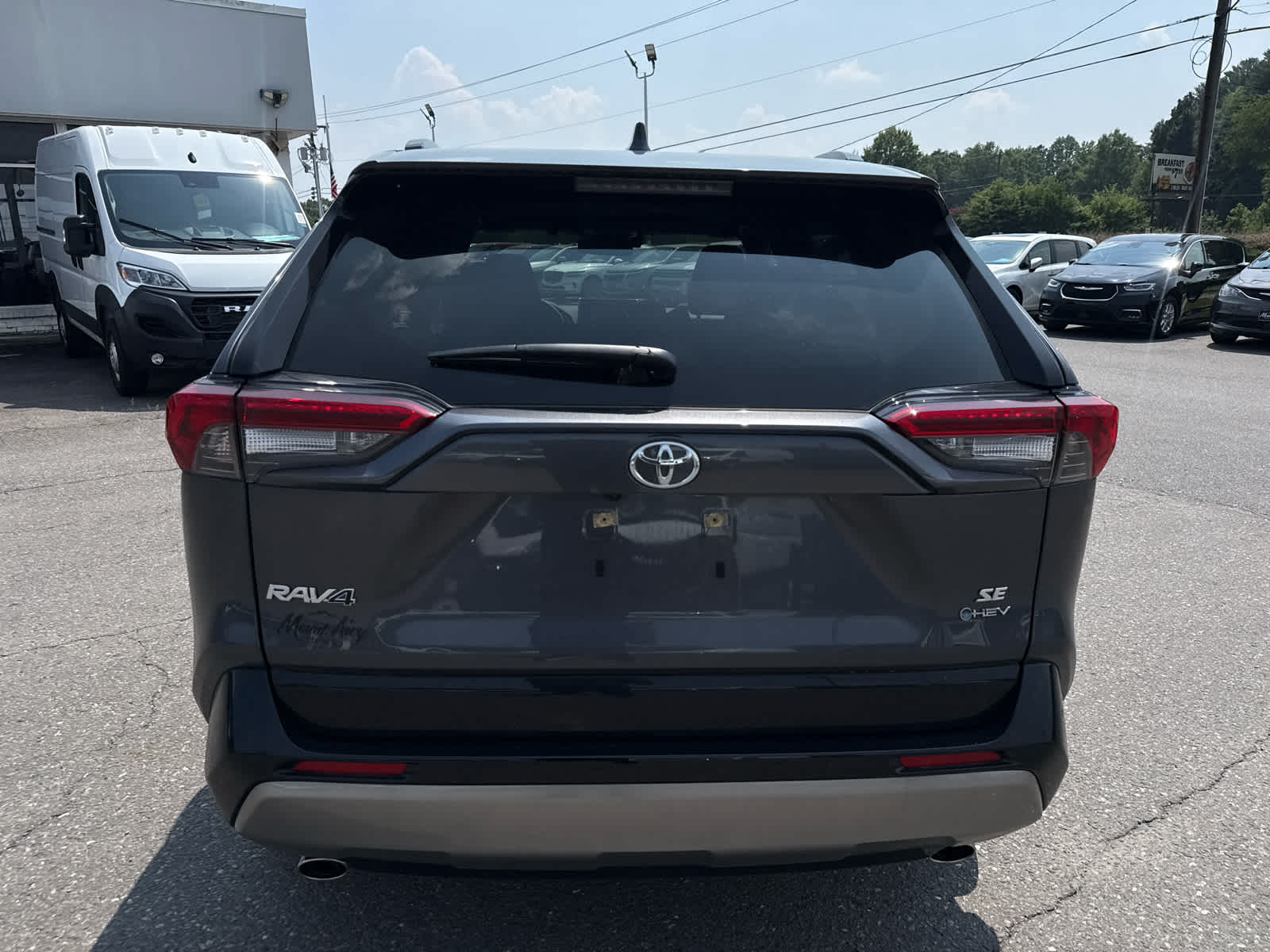 2025 Toyota RAV4 Hybrid SE