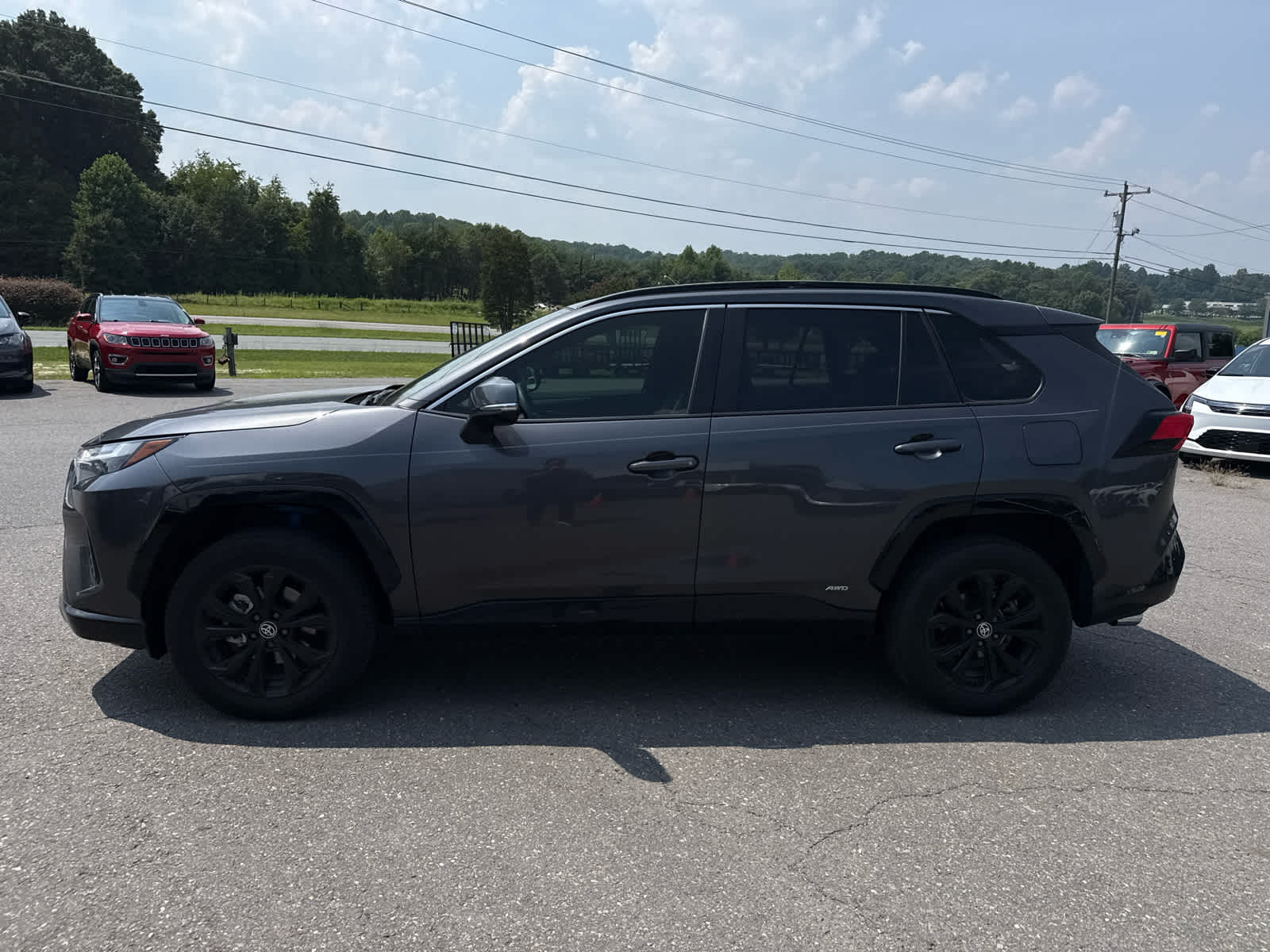 2025 Toyota RAV4 Hybrid SE