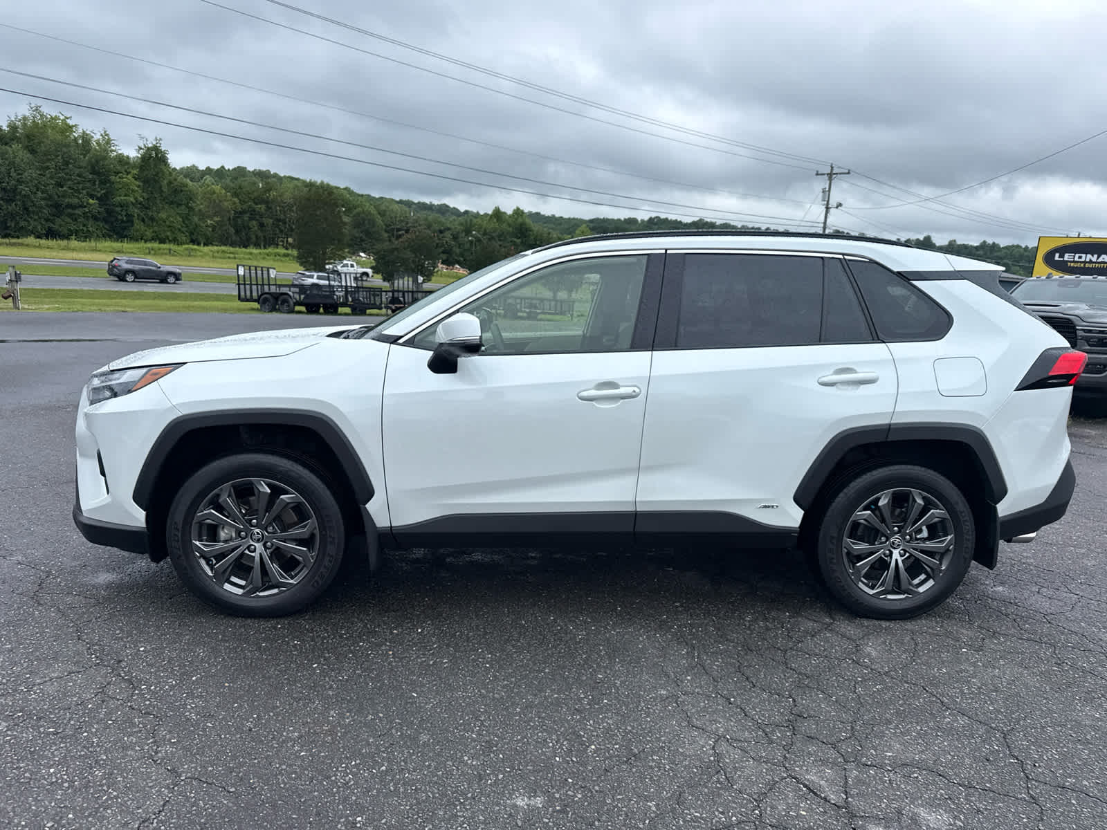 2025 Toyota RAV4 Hybrid XLE Premium