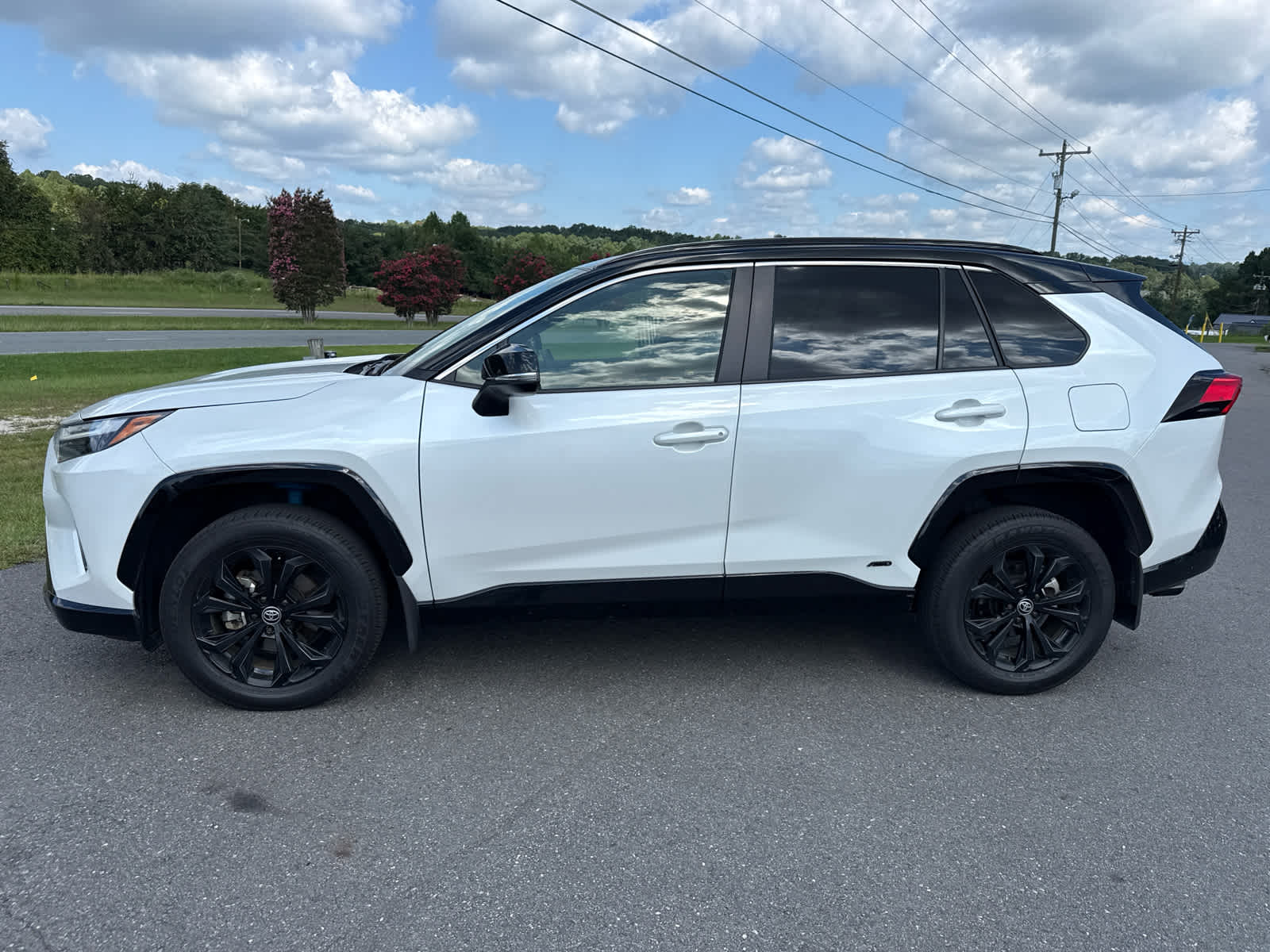 2025 Toyota RAV4 Hybrid XSE
