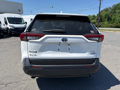 2022 Toyota RAV4 Hybrid XLE