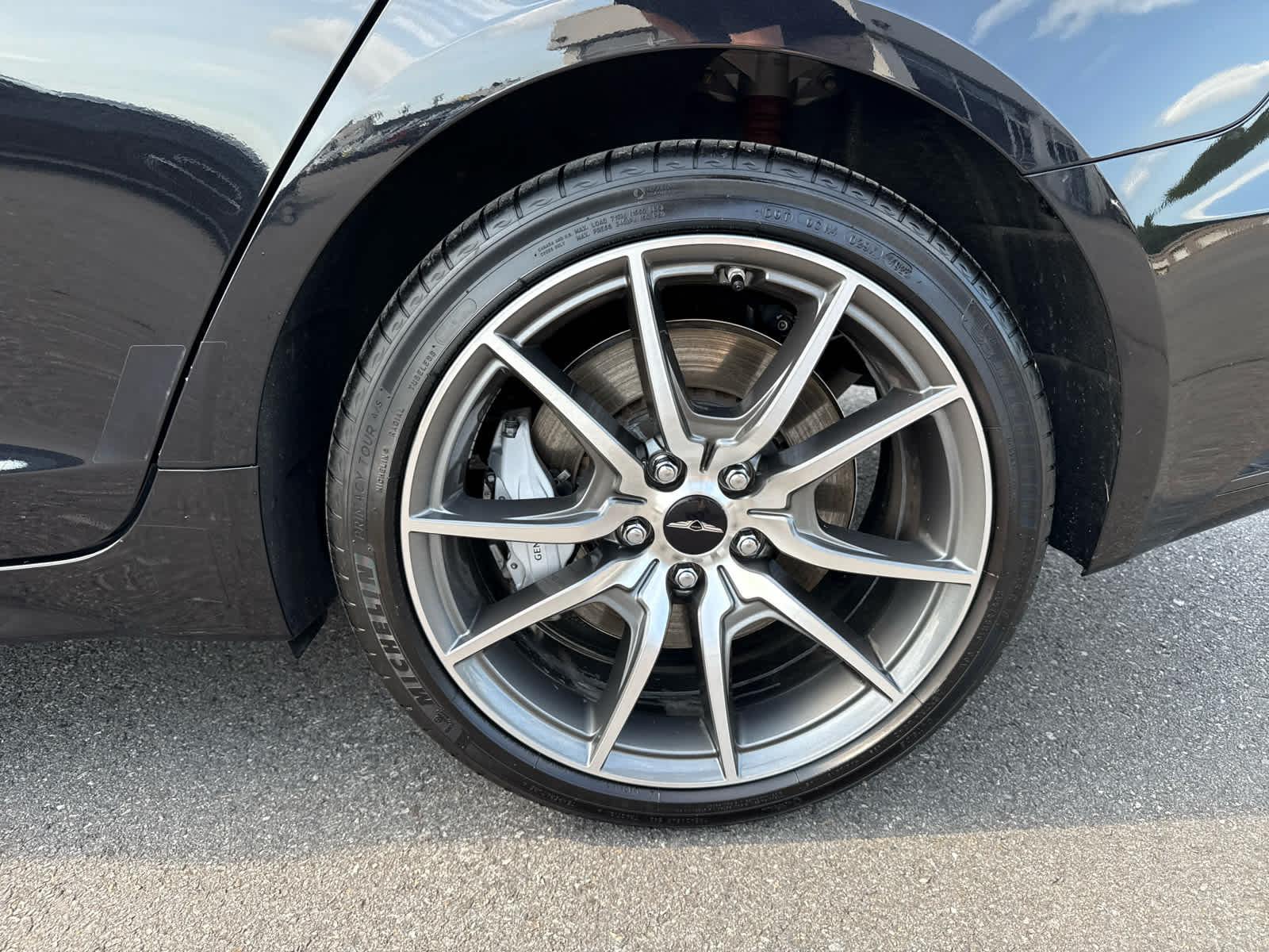 2024 Genesis G70 2.5T