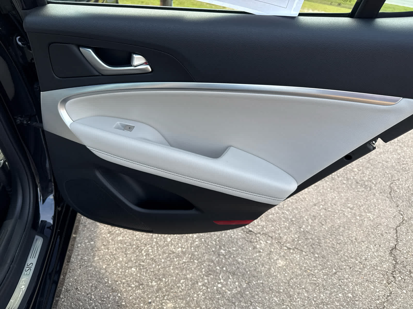 2024 Genesis G70 2.5T